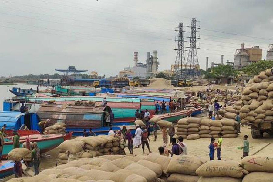 Monsoon floods Farmers selling paddy at throwaway prices The